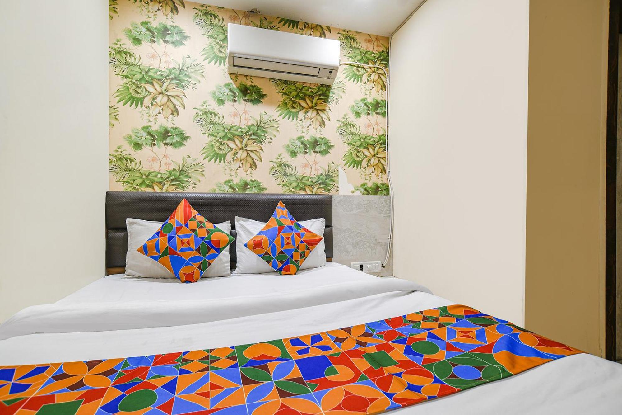Fabhotel Shivam Palace- Near Mahakal Mandir Уджайн Екстериор снимка