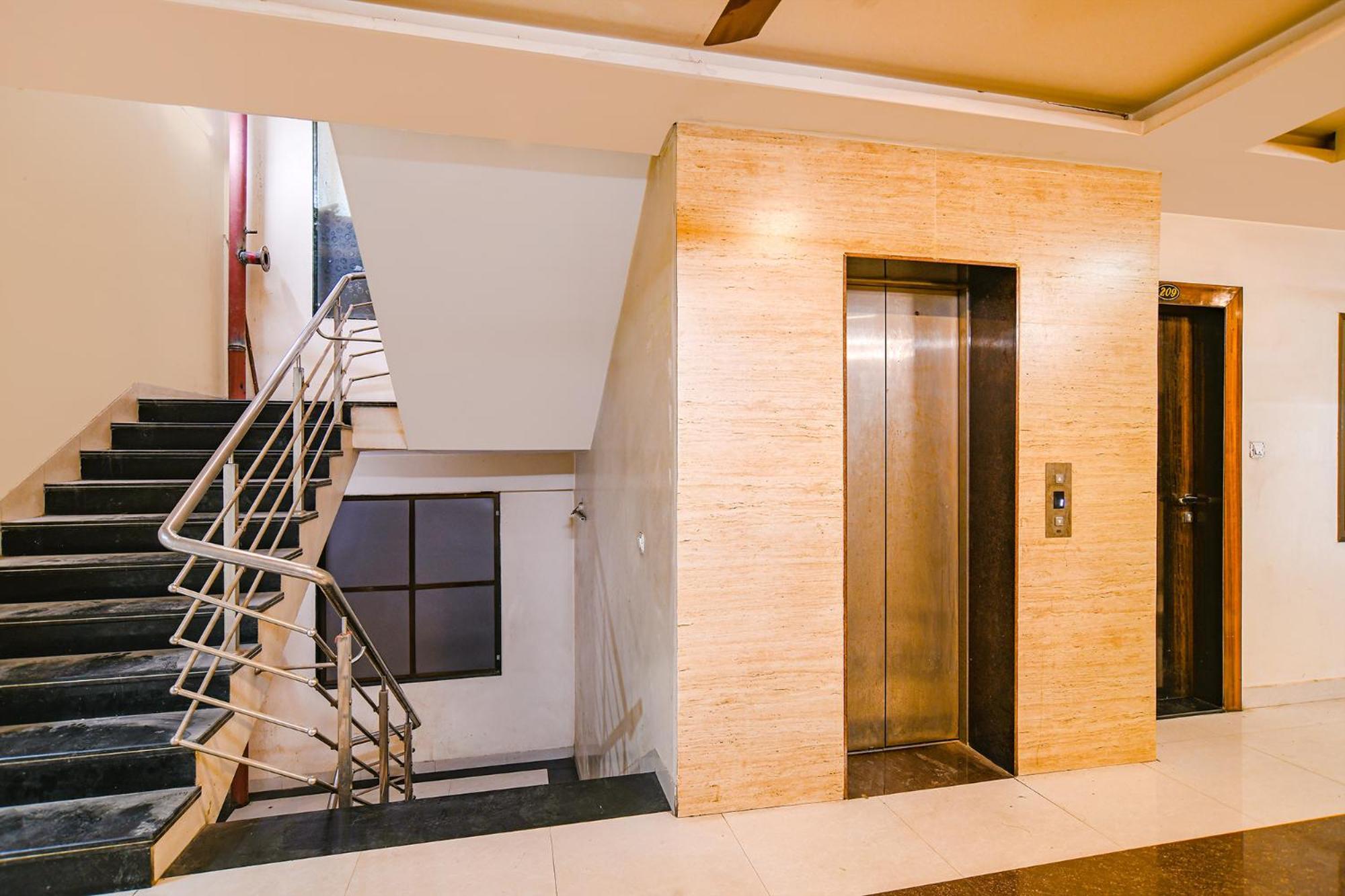 Fabhotel Shivam Palace- Near Mahakal Mandir Уджайн Екстериор снимка