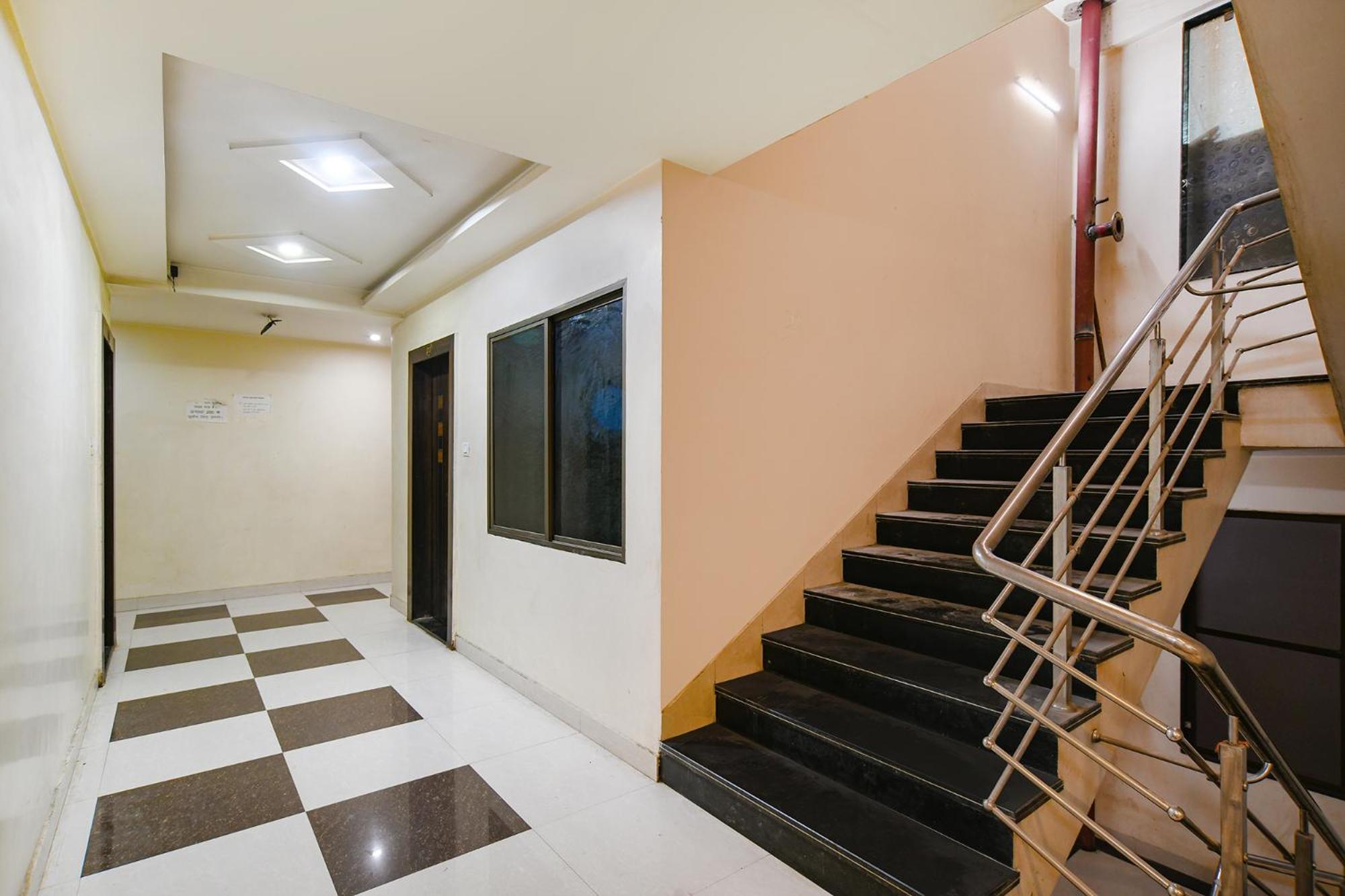 Fabhotel Shivam Palace- Near Mahakal Mandir Уджайн Екстериор снимка